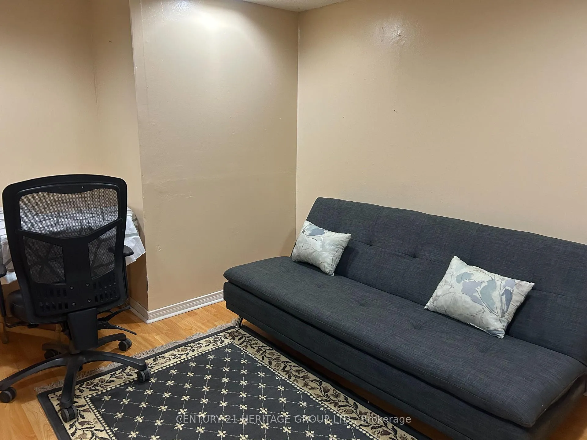 Photo 4 of Unit Bsmt, 141 Risebrough Circuit, Markham, Milliken Mills West — HOMEH