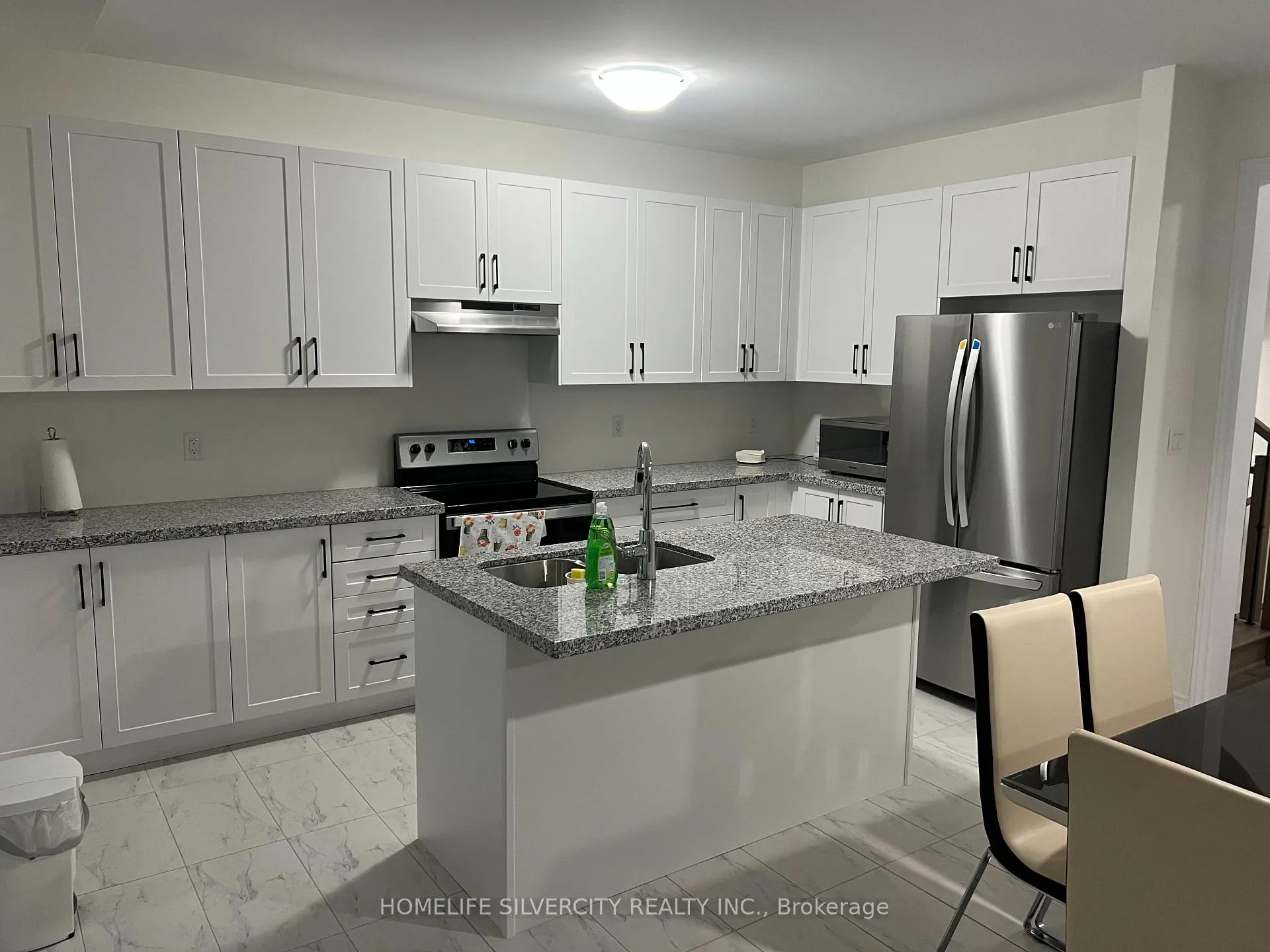 Photo 3 of Unit Upper, 20 Ida Terrace, Caledon, Rural Caledon — HOMEH
