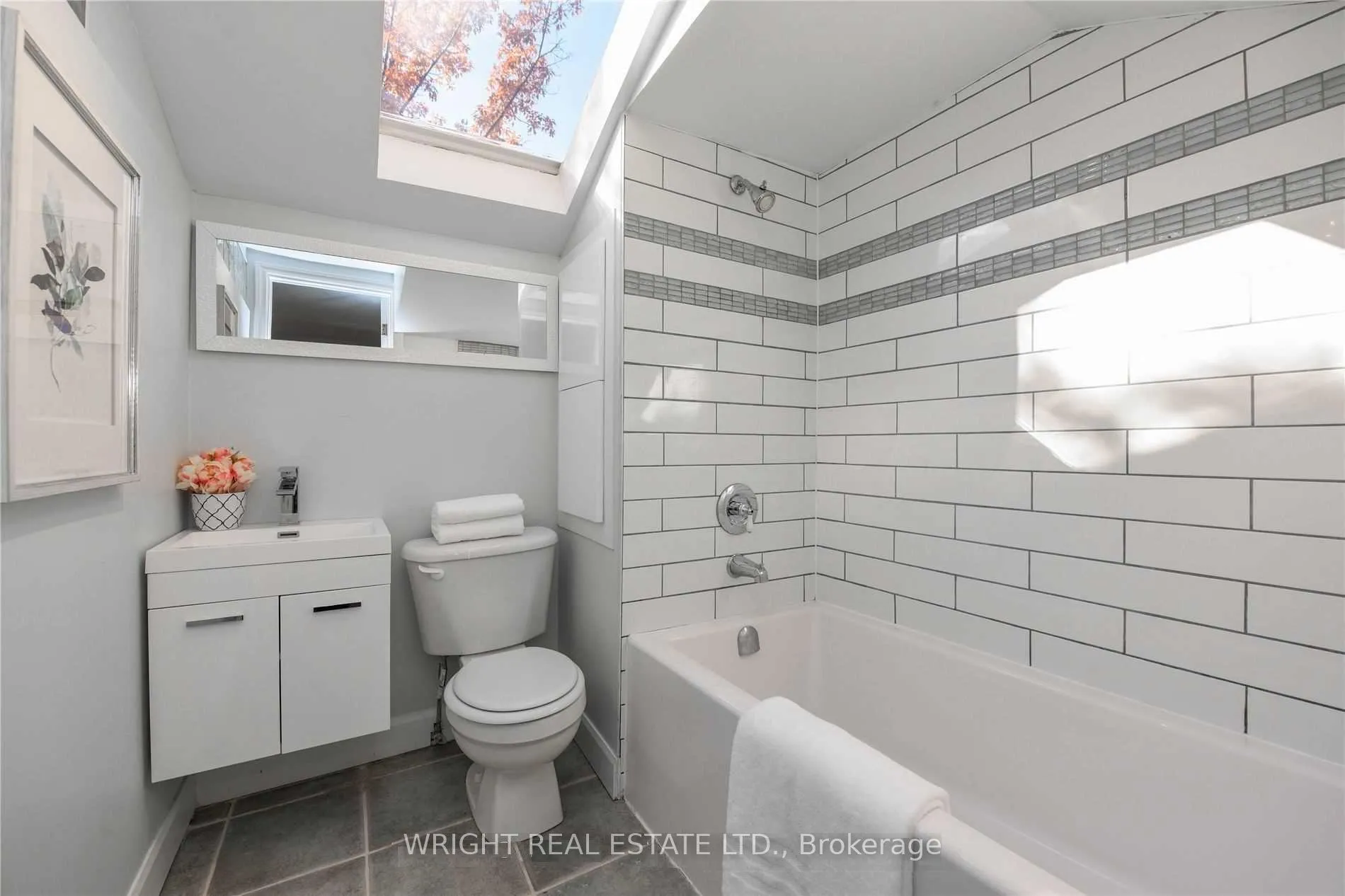 Photo 18 of 39 Thome Crescent, Toronto, Wychwood — HOMEH
