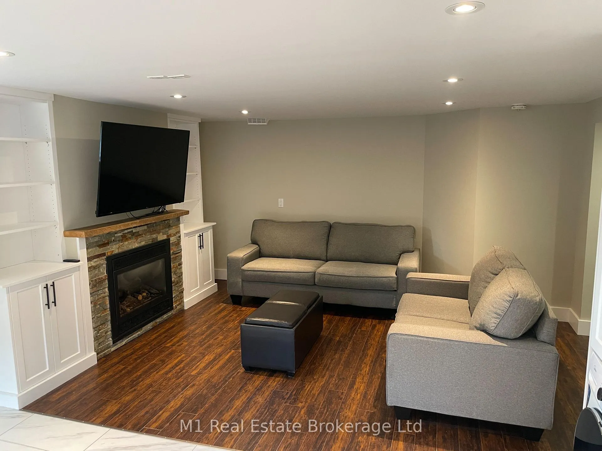 Photo 10 of Unit LL, 18 Promenade Road, Guelph, Grange Road — HOMEH