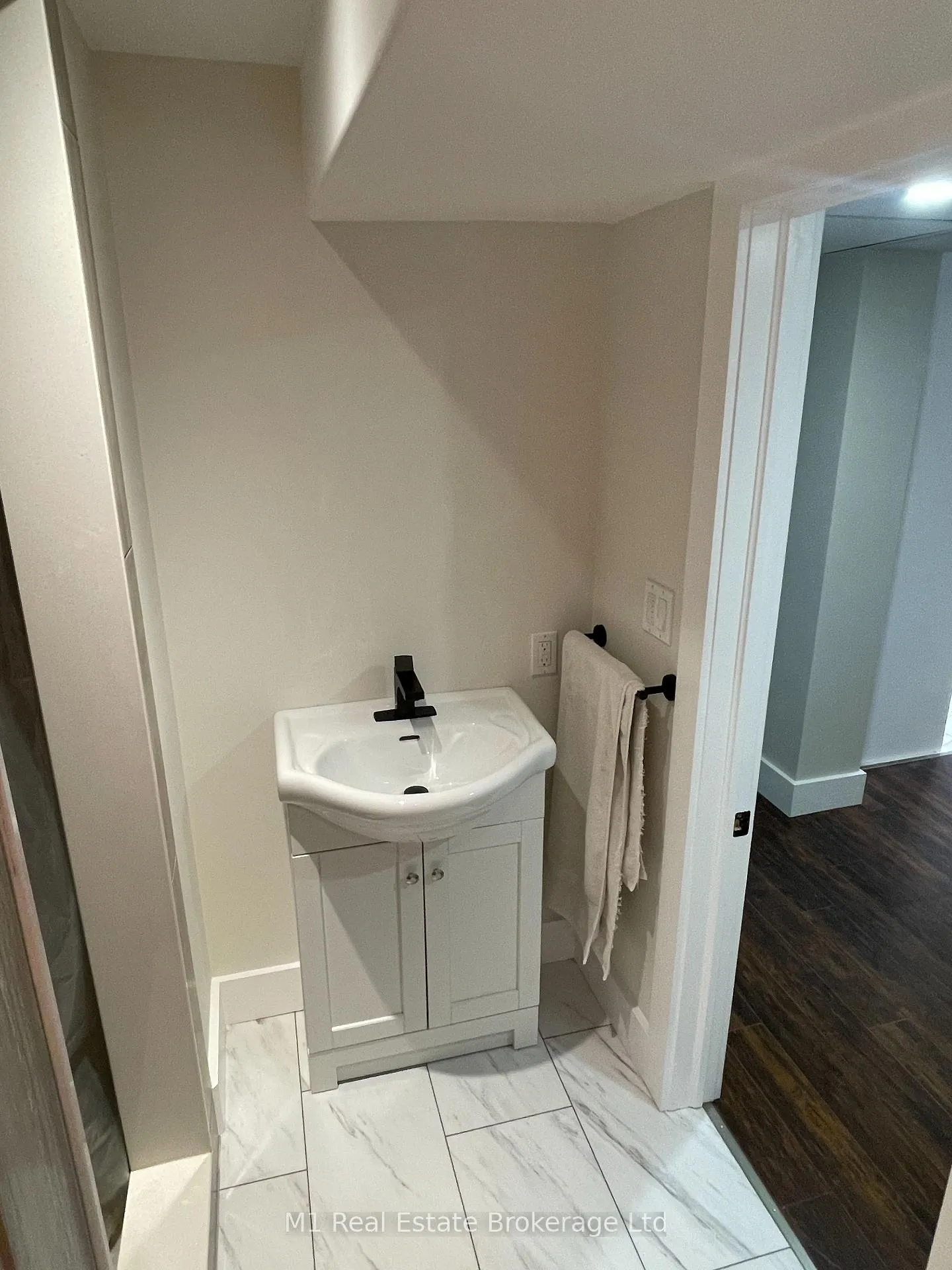 Photo 14 of Unit LL, 18 Promenade Road, Guelph, Grange Road — HOMEH