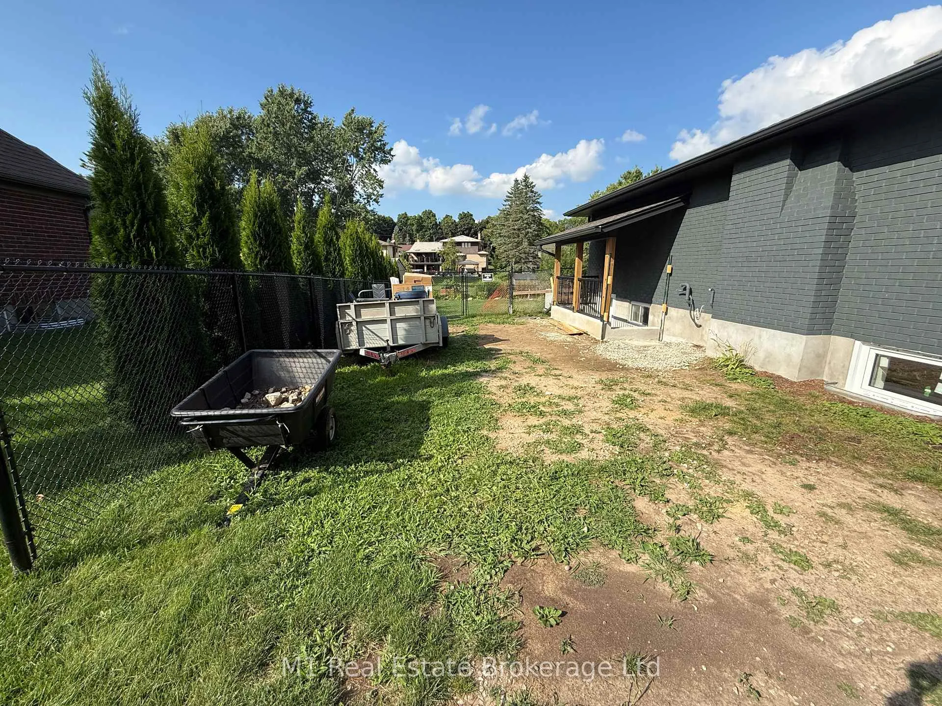 Photo 23 of Unit LL, 18 Promenade Road, Guelph, Grange Road — HOMEH