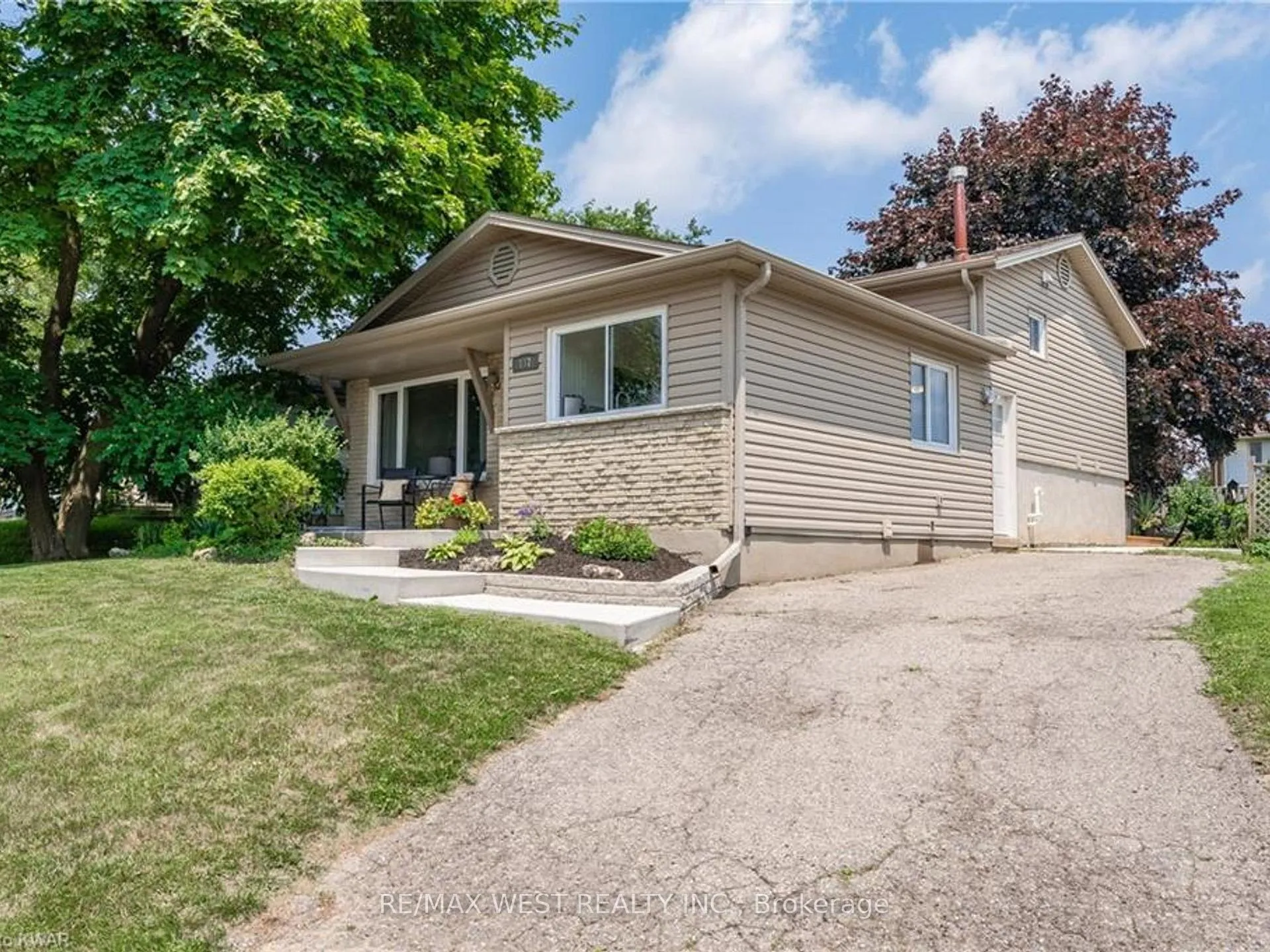 Photo 6 of 187 Broken Oak Crescent, Kitchener — HOMEH