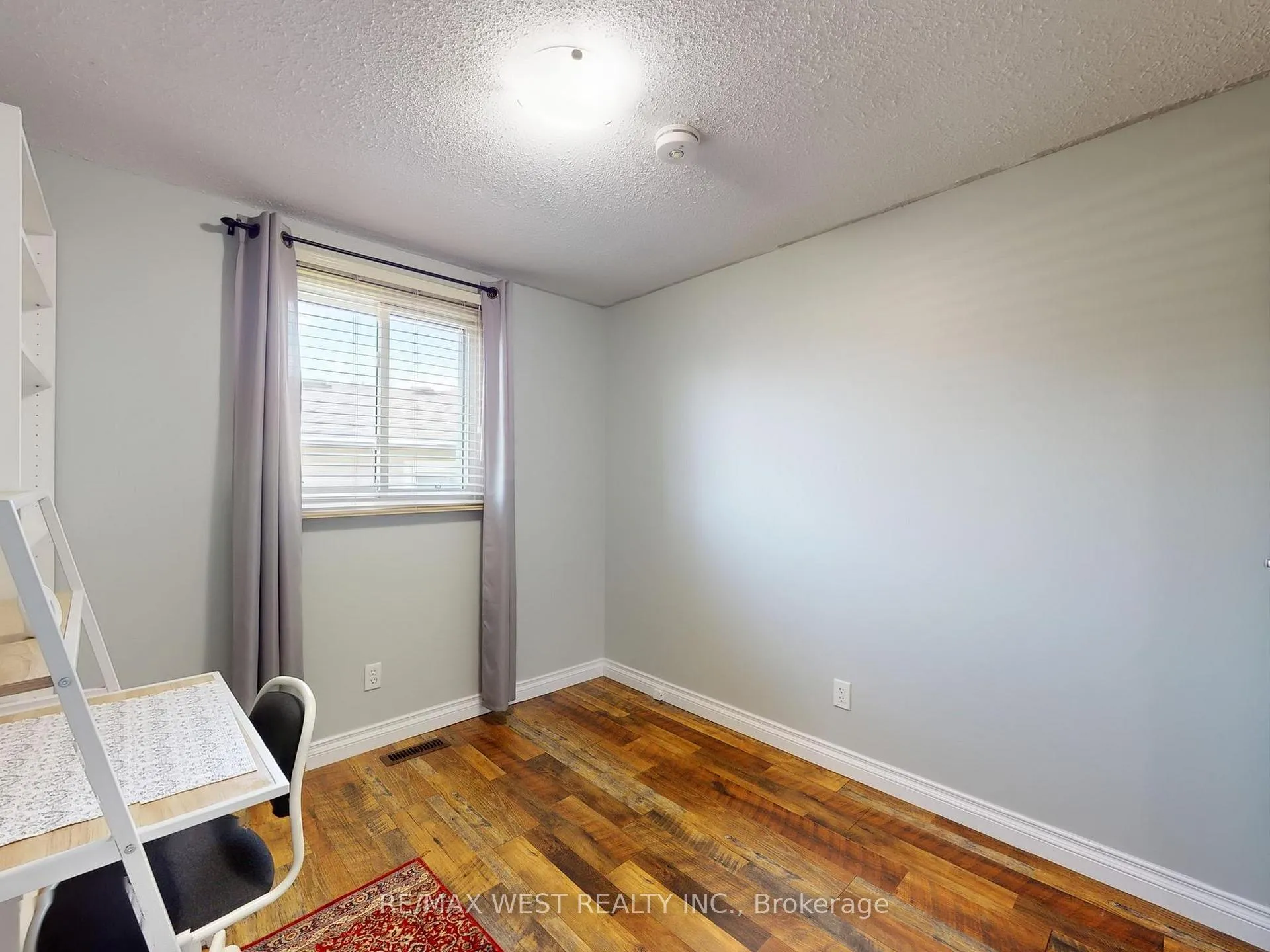 Photo 21 of 187 Broken Oak Crescent, Kitchener — HOMEH