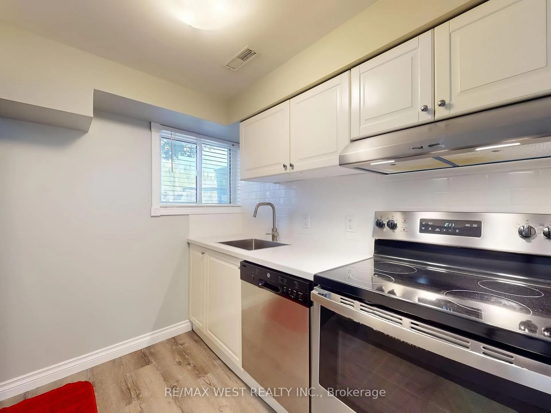 Photo 29 of 187 Broken Oak Crescent, Kitchener — HOMEH