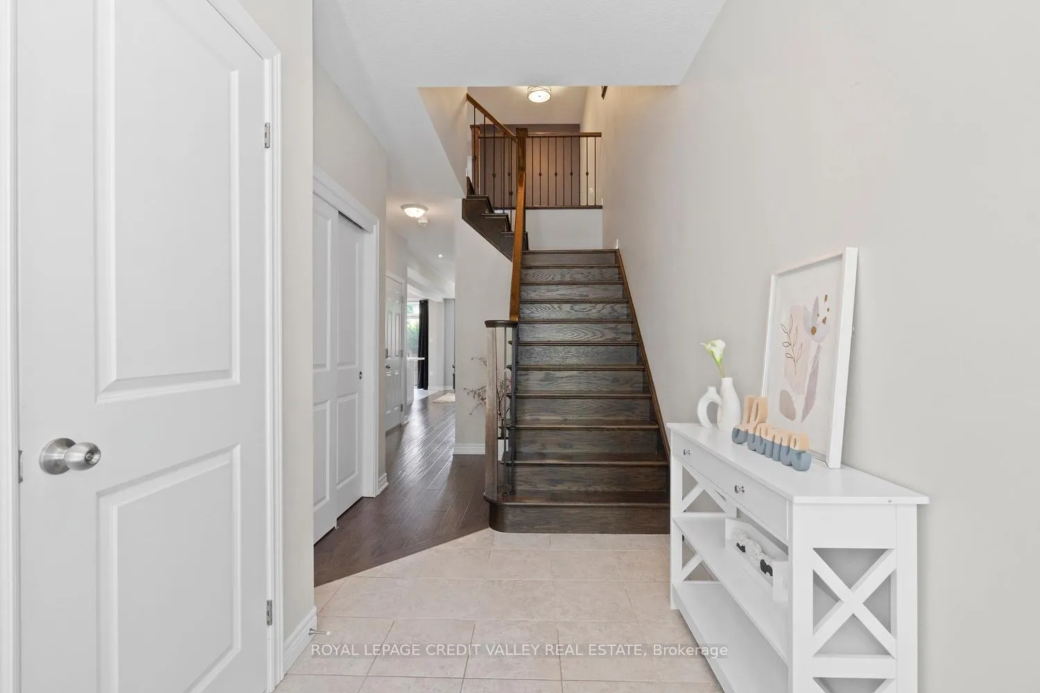 Photo 4 of Unit 2, 90 Raymond Road, Hamilton, Ancaster — HOMEH