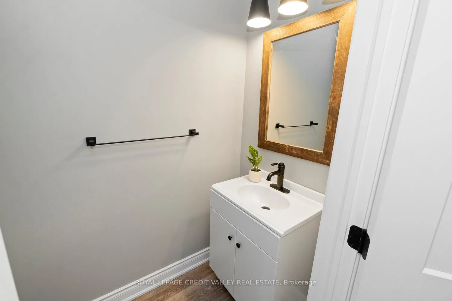 Photo 5 of Unit 2, 90 Raymond Road, Hamilton, Ancaster — HOMEH