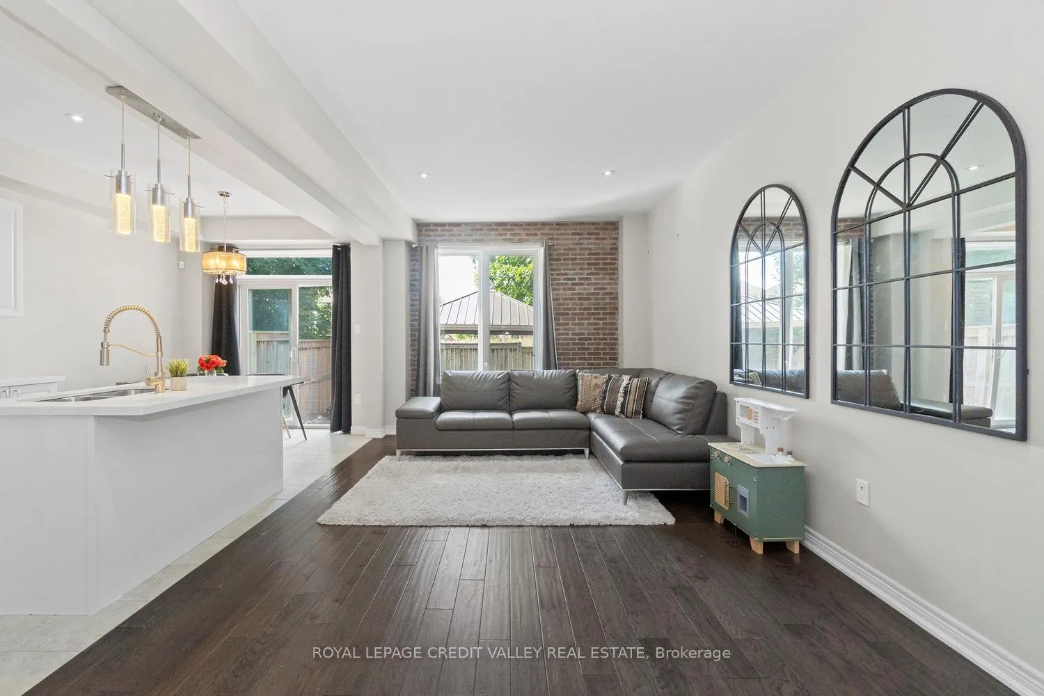Photo 6 of Unit 2, 90 Raymond Road, Hamilton, Ancaster — HOMEH