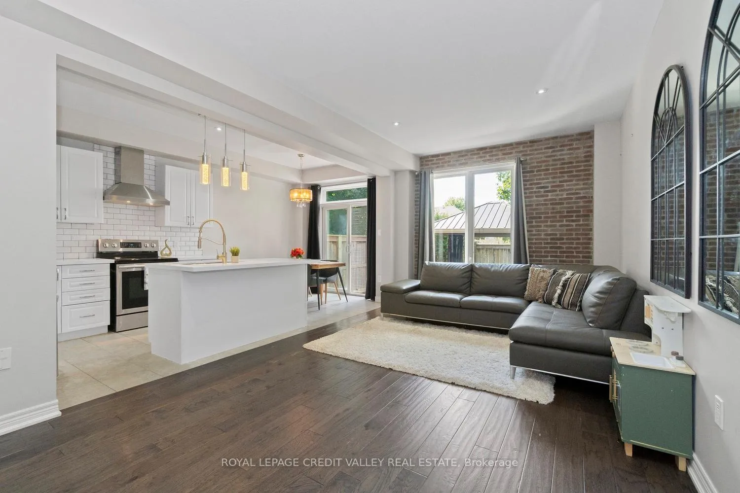Photo 7 of Unit 2, 90 Raymond Road, Hamilton, Ancaster — HOMEH