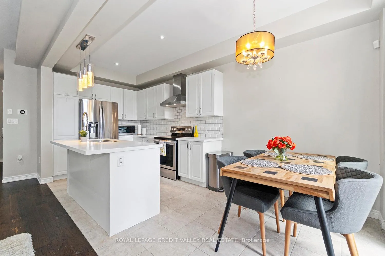Photo 11 of Unit 2, 90 Raymond Road, Hamilton, Ancaster — HOMEH