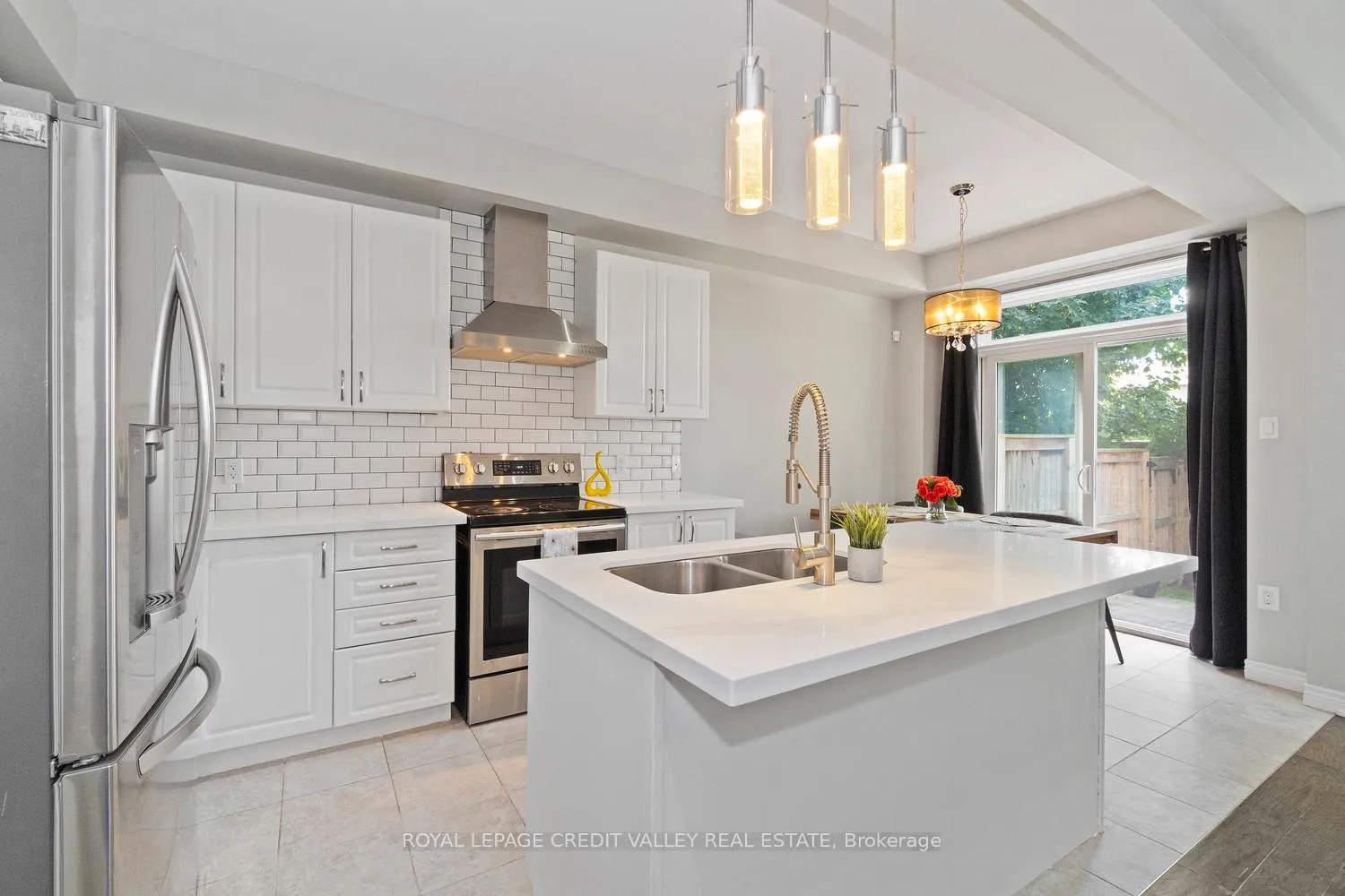 Photo 14 of Unit 2, 90 Raymond Road, Hamilton, Ancaster — HOMEH