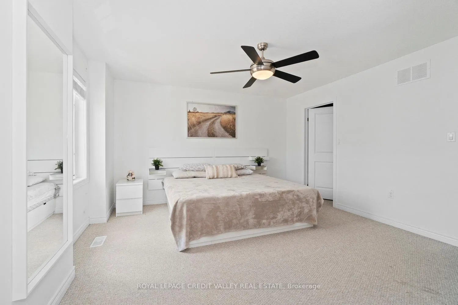 Photo 20 of Unit 2, 90 Raymond Road, Hamilton, Ancaster — HOMEH