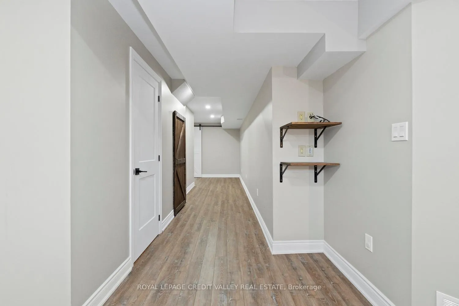 Photo 28 of Unit 2, 90 Raymond Road, Hamilton, Ancaster — HOMEH
