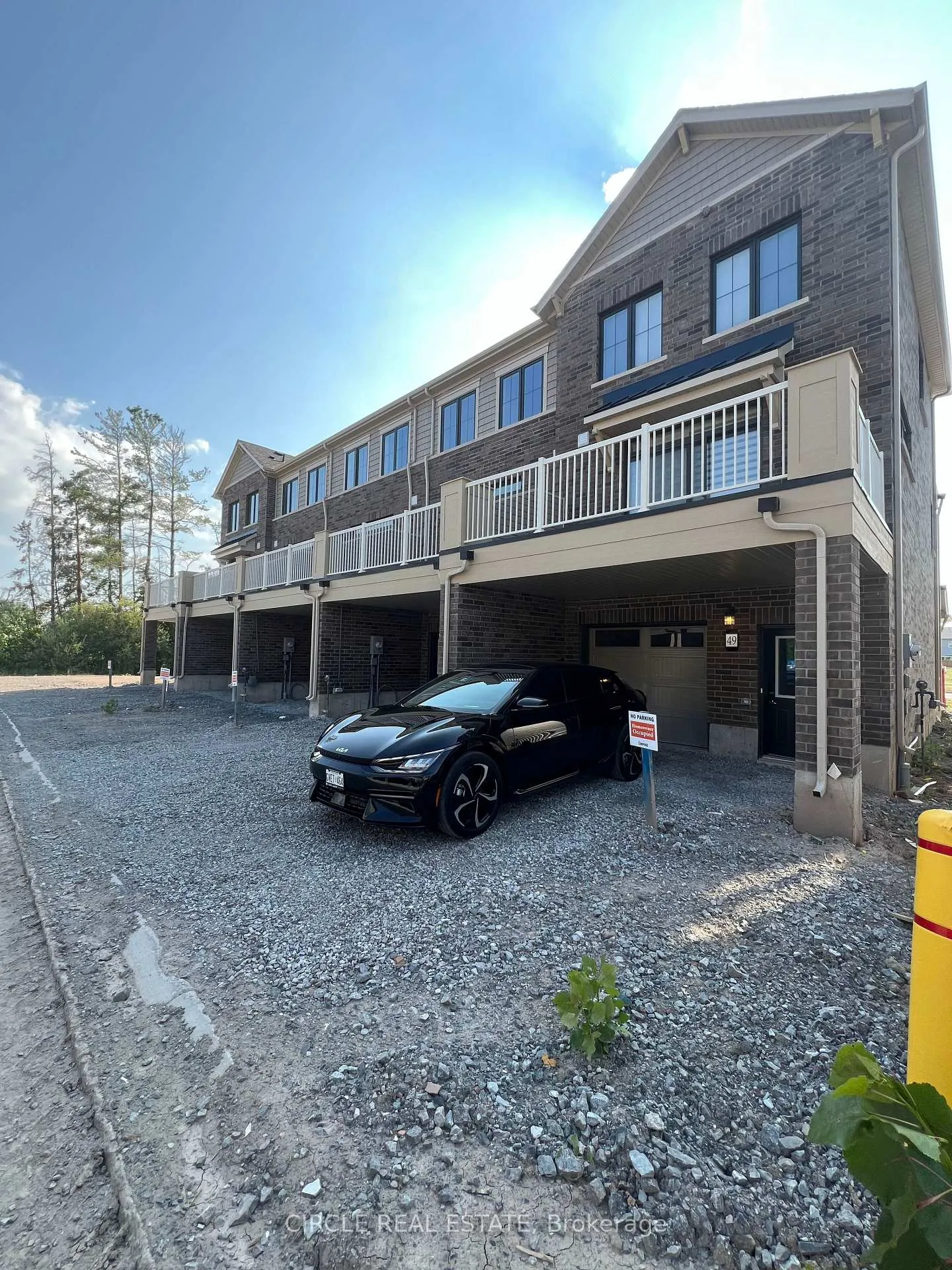 Photo 3 of 49 Lilac Lane, Thorold, Hurricane/Merrittville — HOMEH