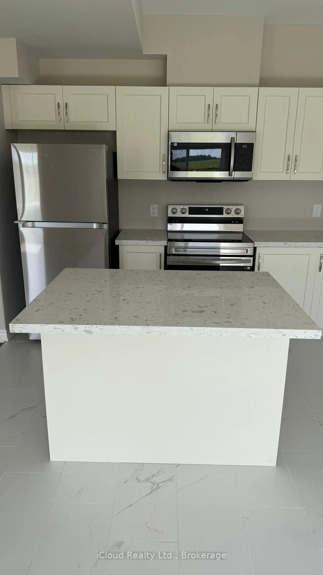 Photo 4 of 65 Elvira Way, Thorold, Rolling Meadows — HOMEH