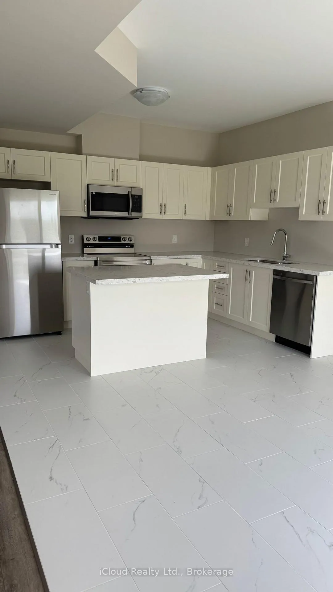 Photo 5 of 65 Elvira Way, Thorold, Rolling Meadows — HOMEH