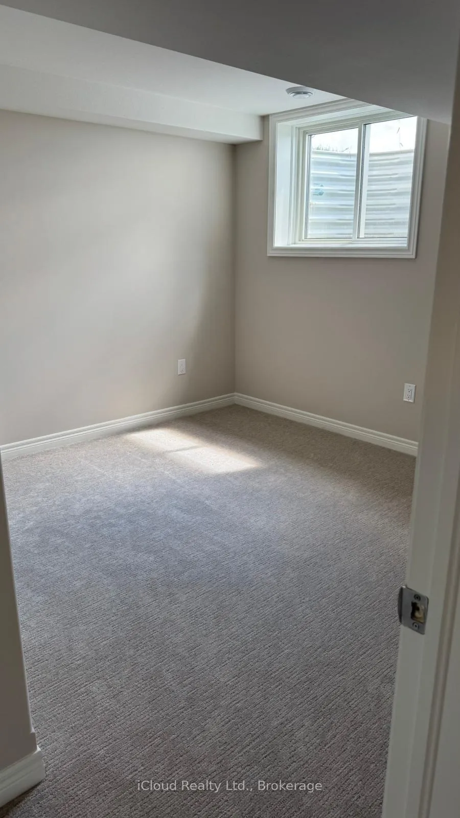 Photo 24 of 65 Elvira Way, Thorold, Rolling Meadows — HOMEH
