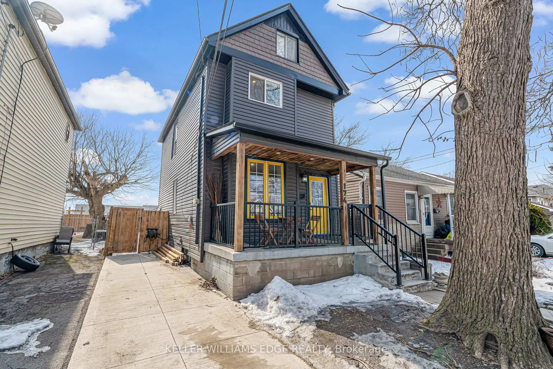 Photo 2 of 174 McAnulty Boulevard, Hamilton, Crown Point — HOMEH