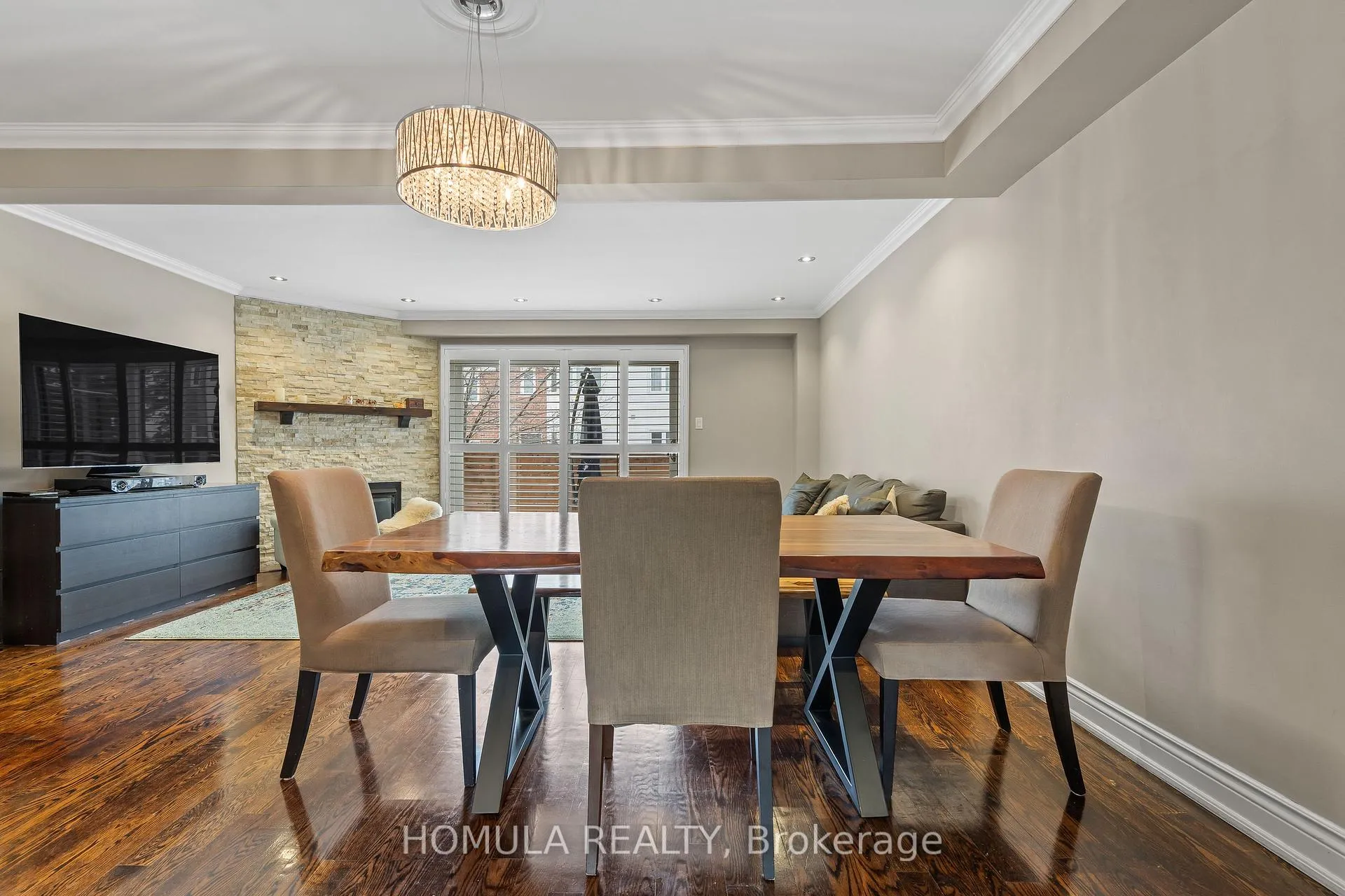 Photo 8 of Unit 5, 211 Woodbridge Avenue, Vaughan, West Woodbridge — HOMEH