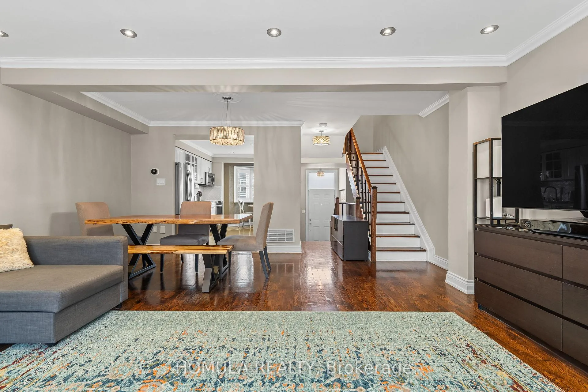 Photo 11 of Unit 5, 211 Woodbridge Avenue, Vaughan, West Woodbridge — HOMEH
