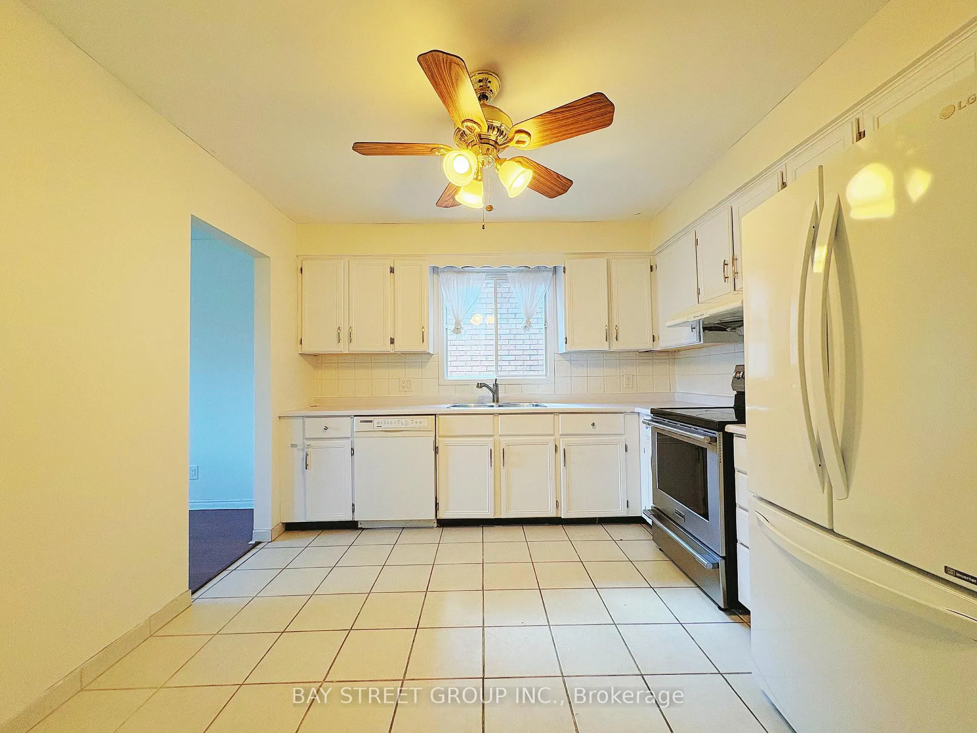 Photo 7 of 7349 Nathan Crescent, Niagara Falls, Oldfield — HOMEH
