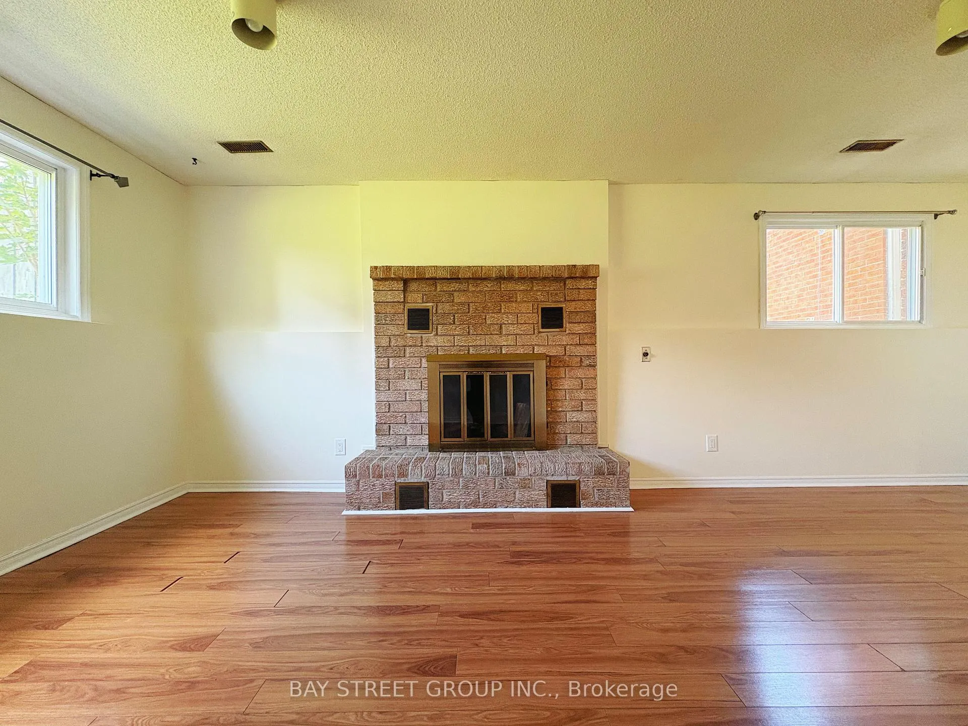 Photo 13 of 7349 Nathan Crescent, Niagara Falls, Oldfield — HOMEH