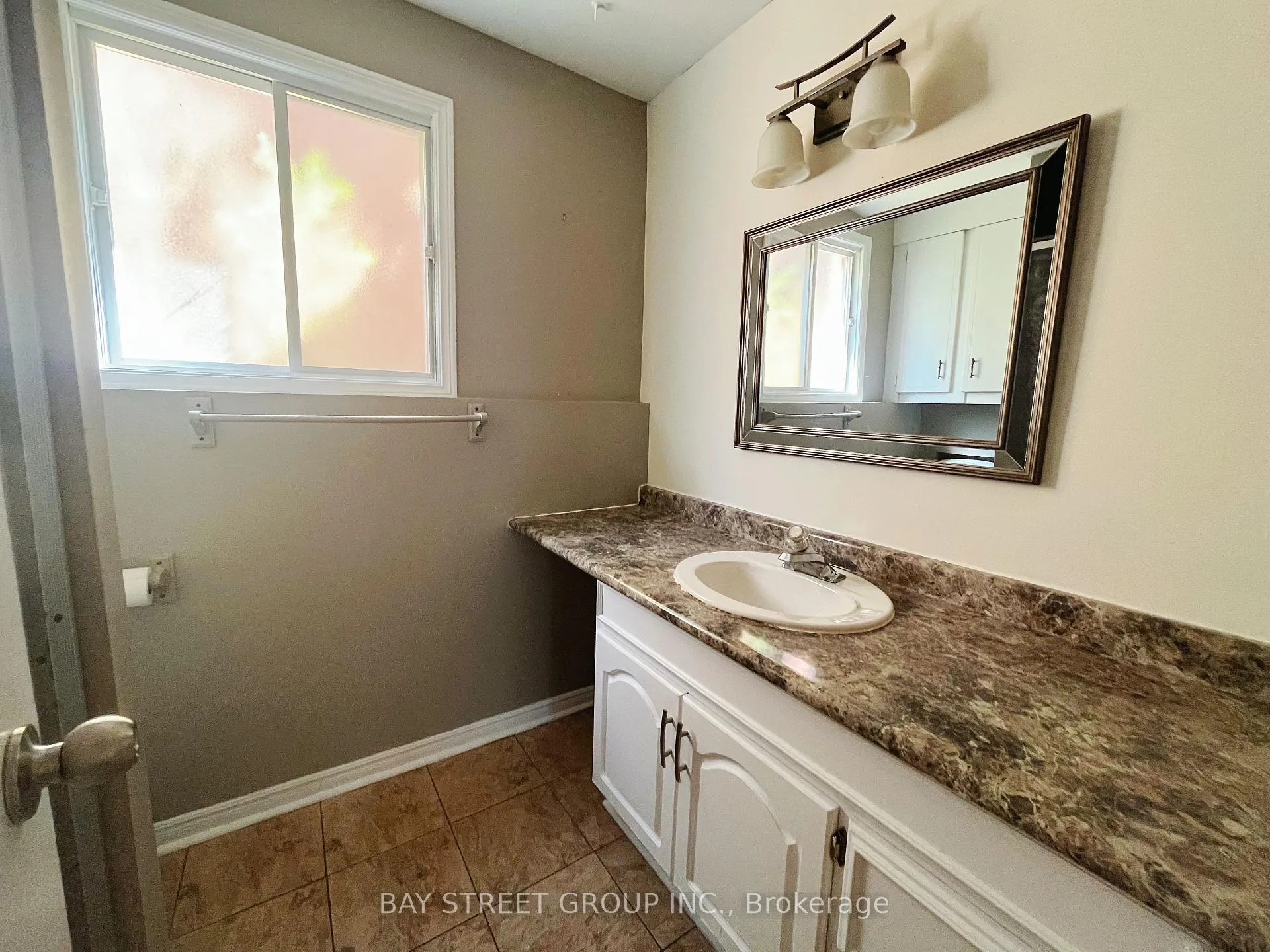 Photo 15 of 7349 Nathan Crescent, Niagara Falls, Oldfield — HOMEH