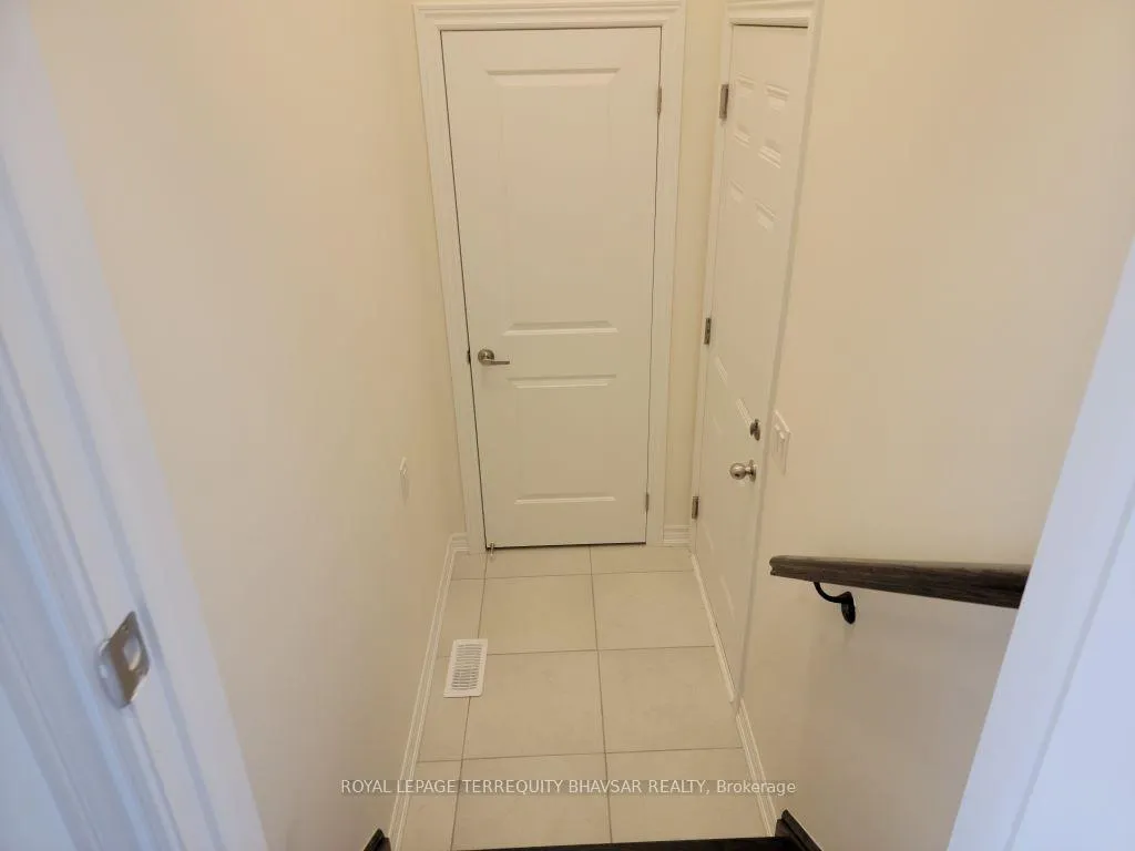 Photo 5 of 127 Broadacre Drive, Kitchener — HOMEH