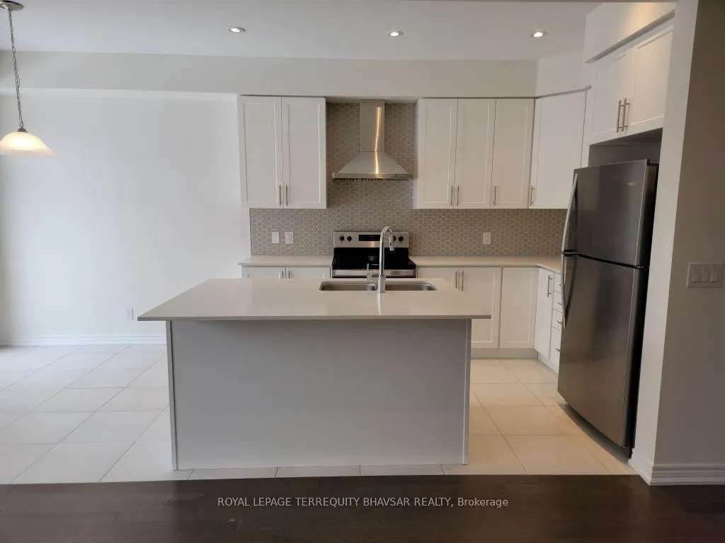 Photo 10 of 127 Broadacre Drive, Kitchener — HOMEH