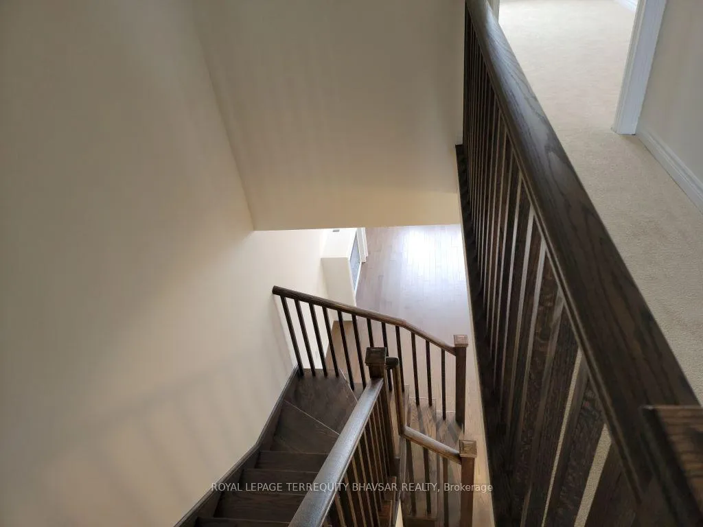 Photo 19 of 127 Broadacre Drive, Kitchener — HOMEH