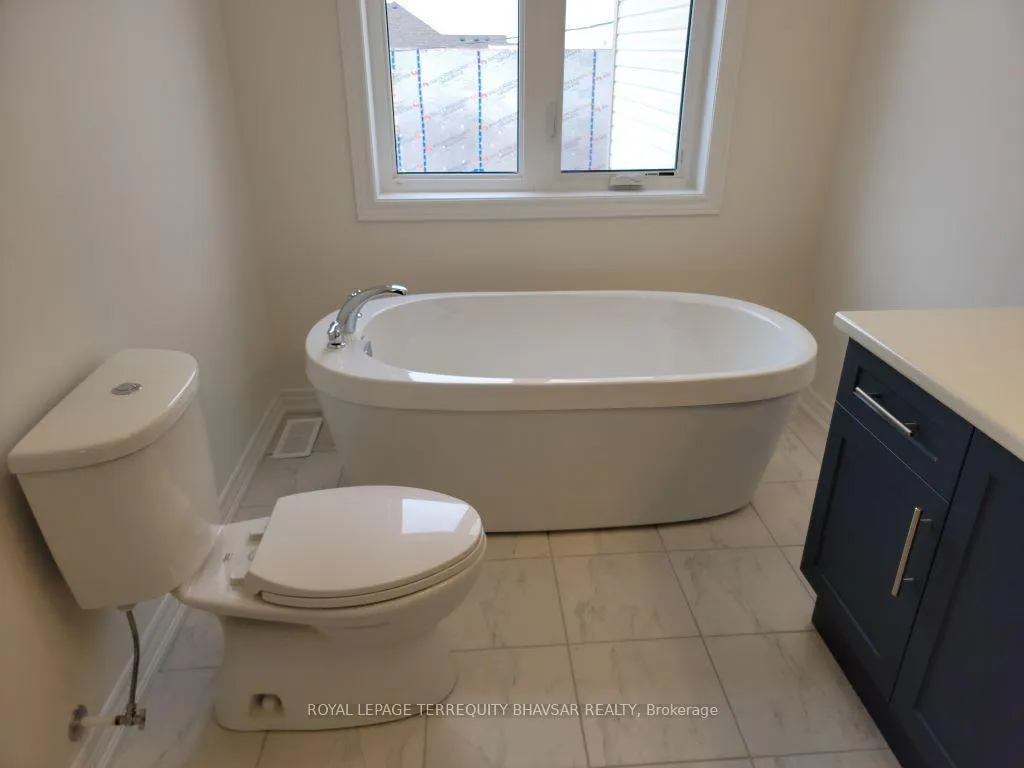 Photo 27 of 127 Broadacre Drive, Kitchener — HOMEH