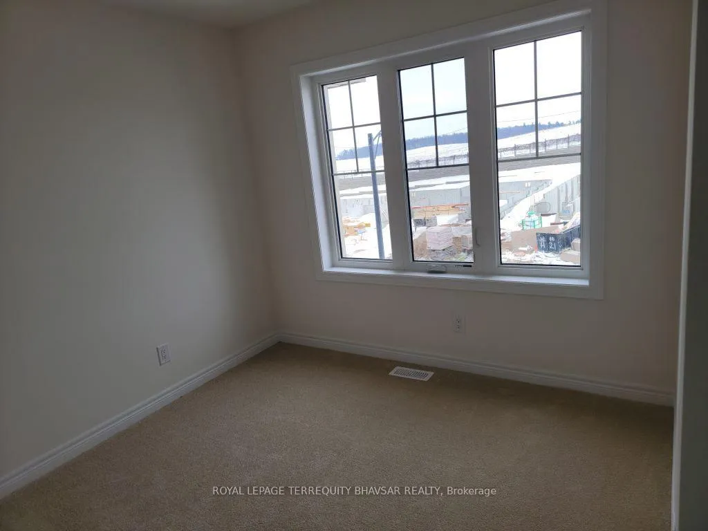 Photo 31 of 127 Broadacre Drive, Kitchener — HOMEH