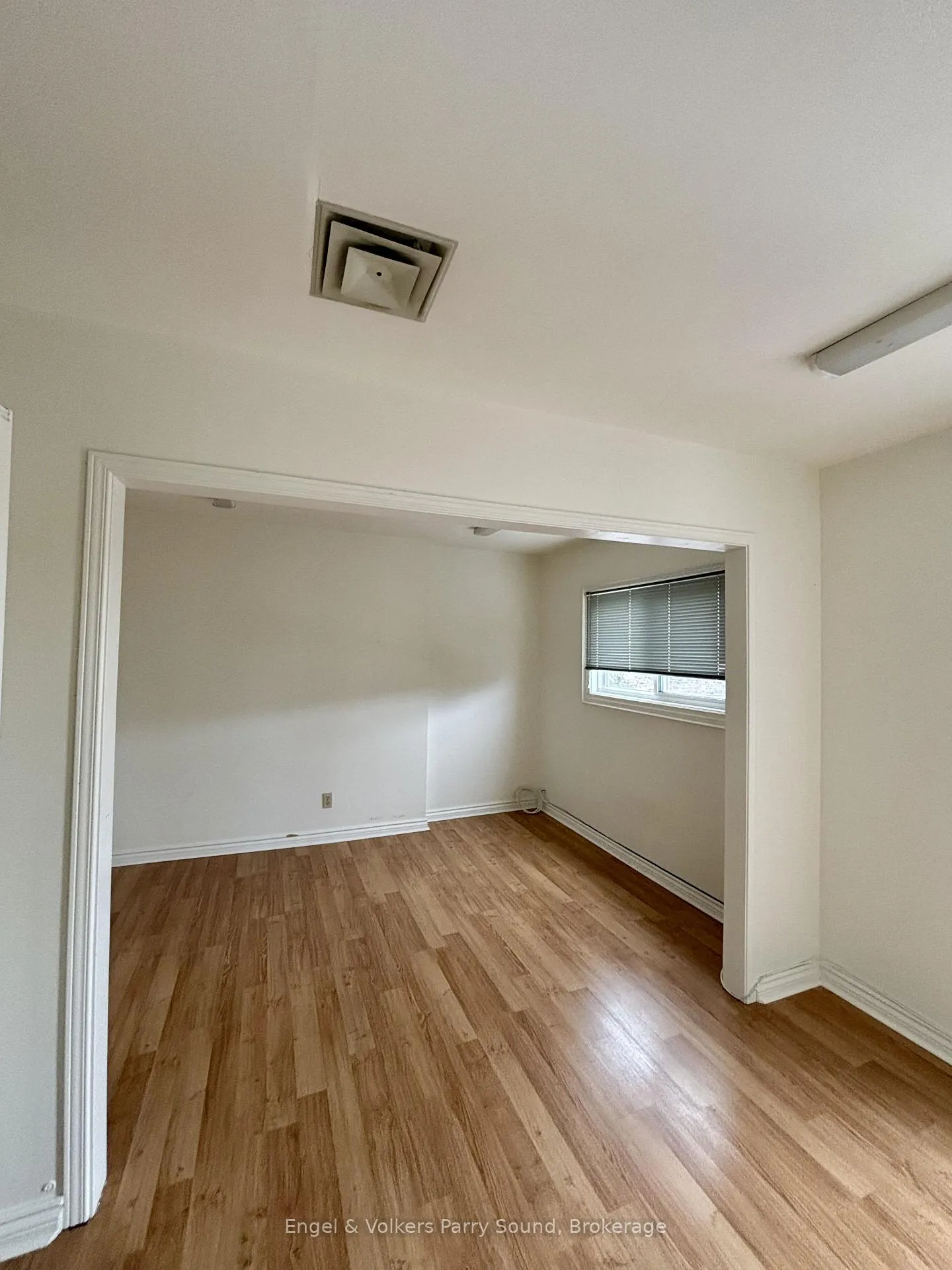 Front of Unit C, 93 James Street