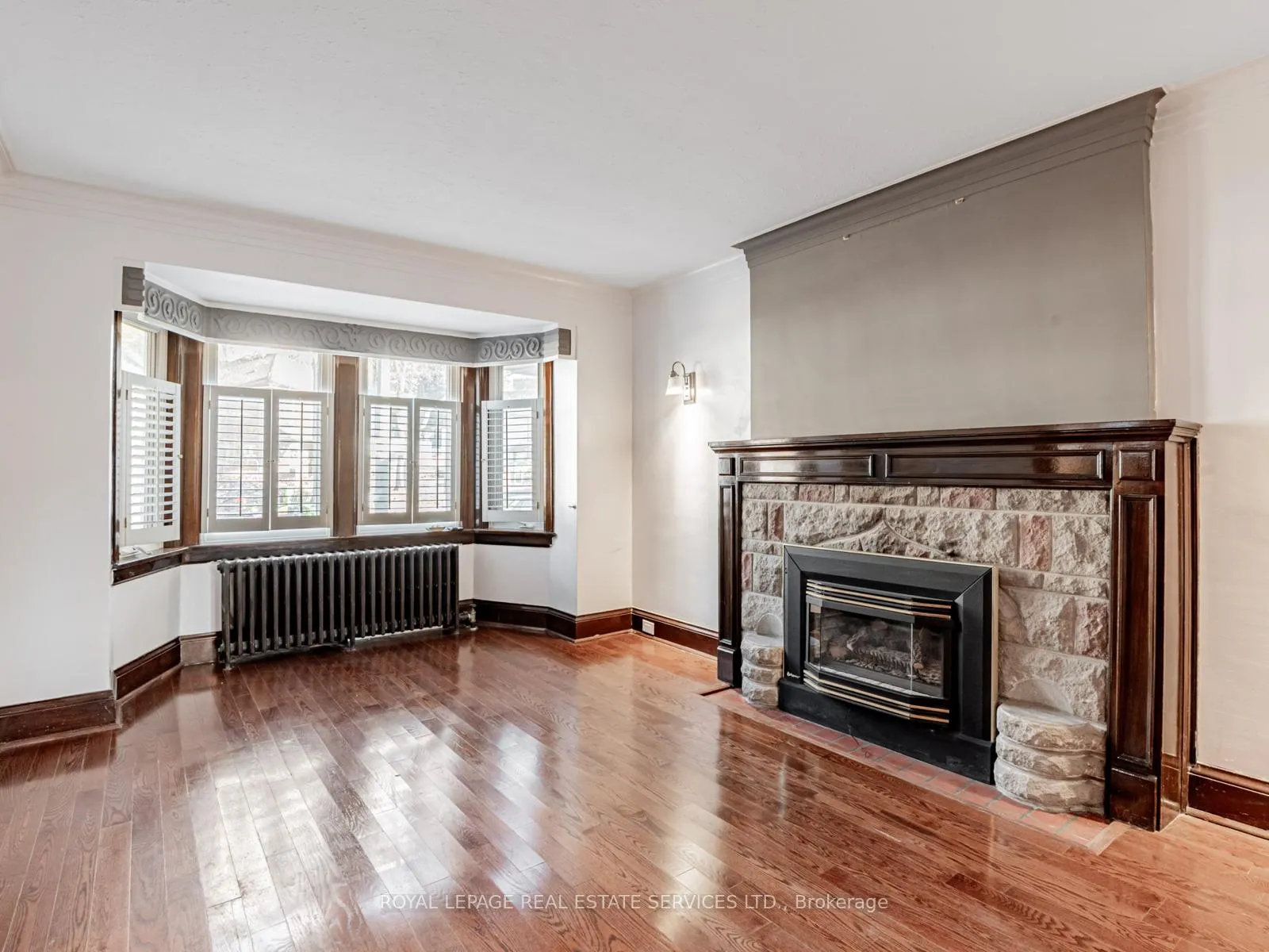 Photo 7 of 7 Duplex Crescent, Toronto, Yonge-Eglinton — HOMEH