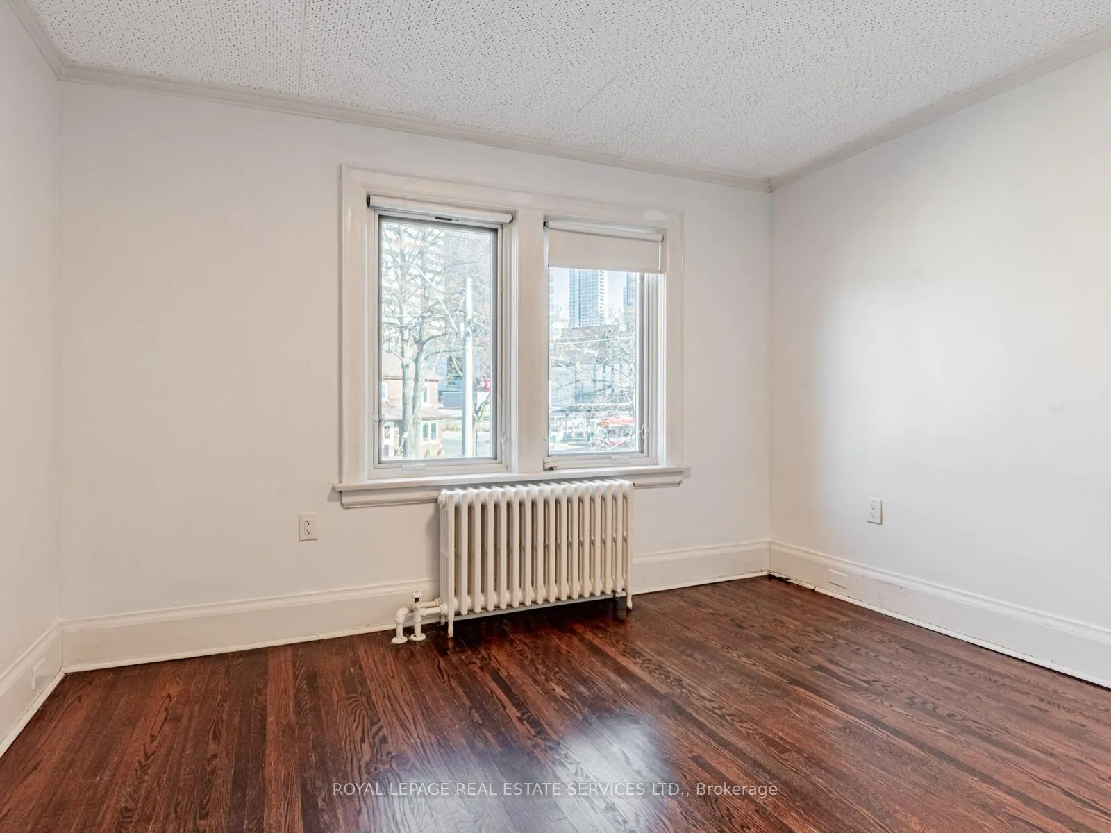 Photo 25 of 7 Duplex Crescent, Toronto, Yonge-Eglinton — HOMEH