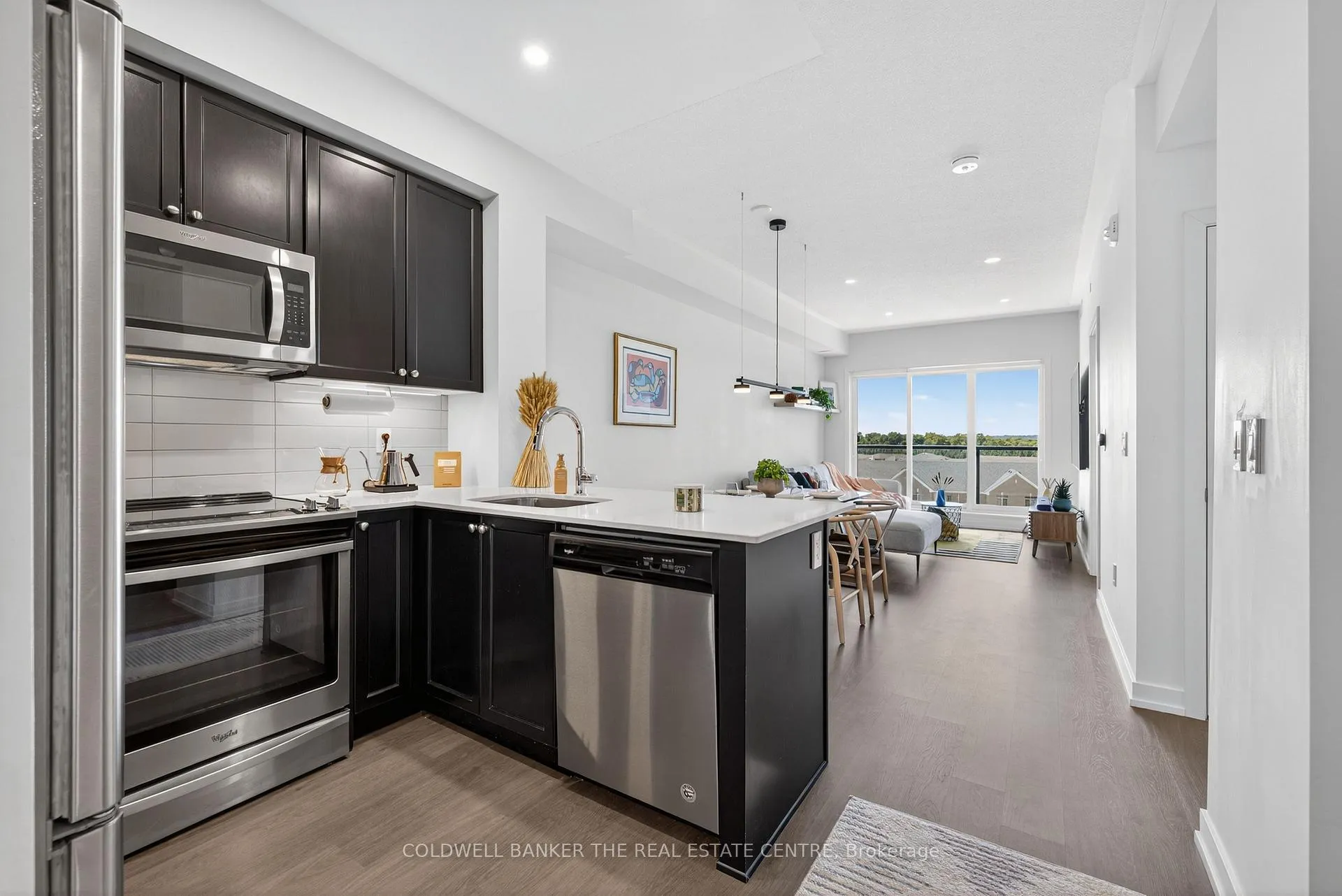 Photo 3 of Unit 351, 555 William Graham Drive, Aurora, Rural Aurora — HOMEH