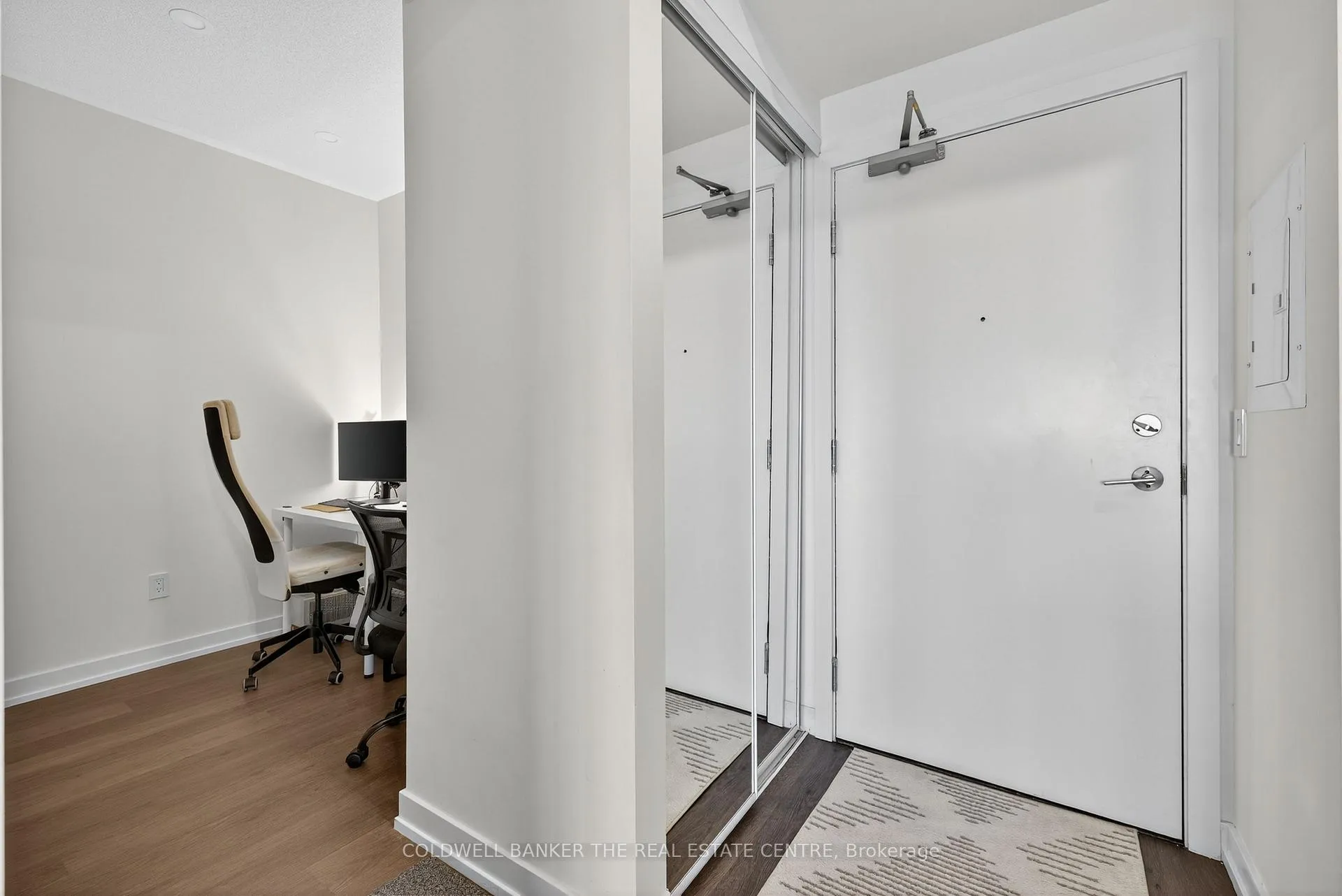 Photo 6 of Unit 351, 555 William Graham Drive, Aurora, Rural Aurora — HOMEH