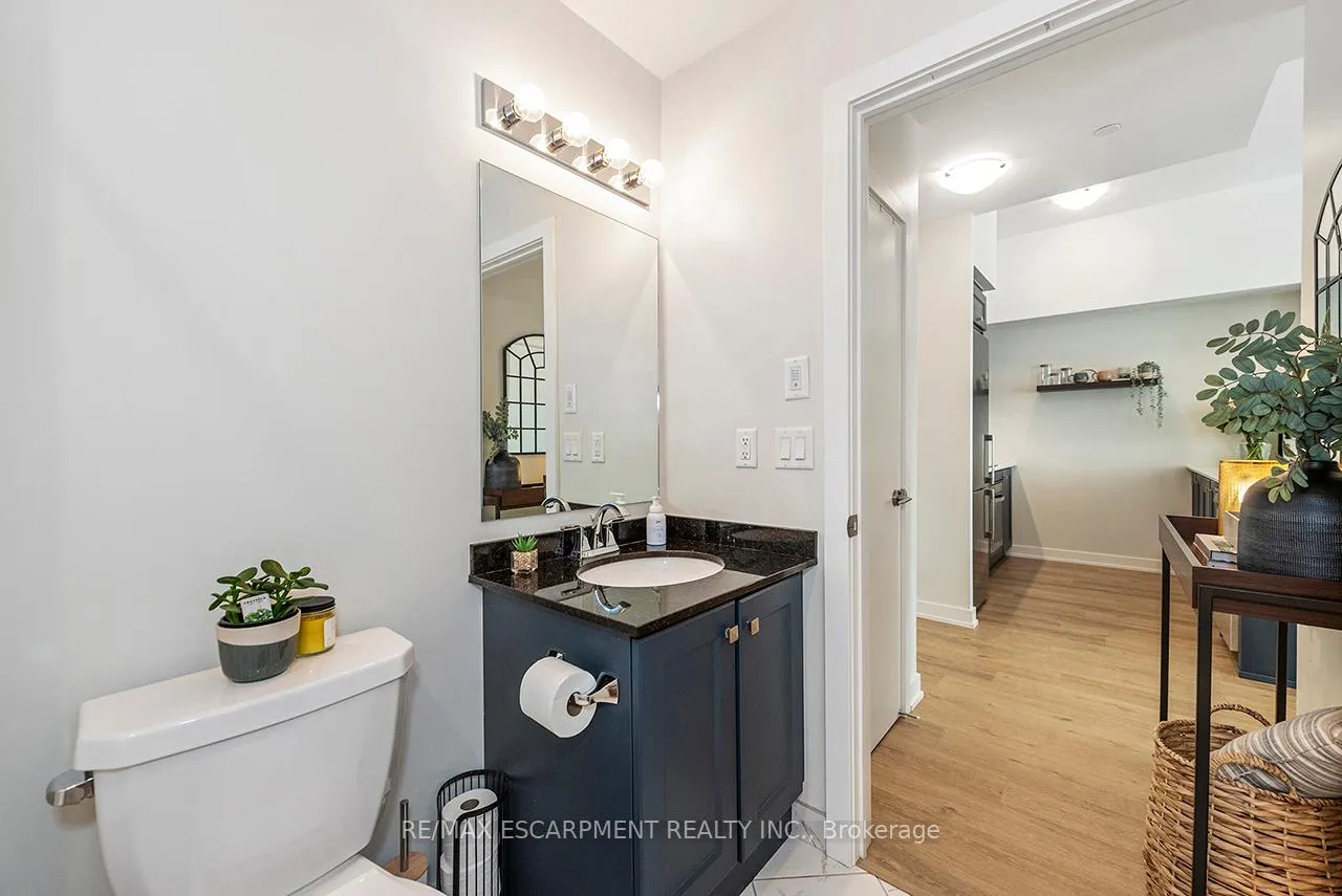 Photo 21 of Unit 606, 600 North Service Road, Hamilton, Lakeshore — HOMEH