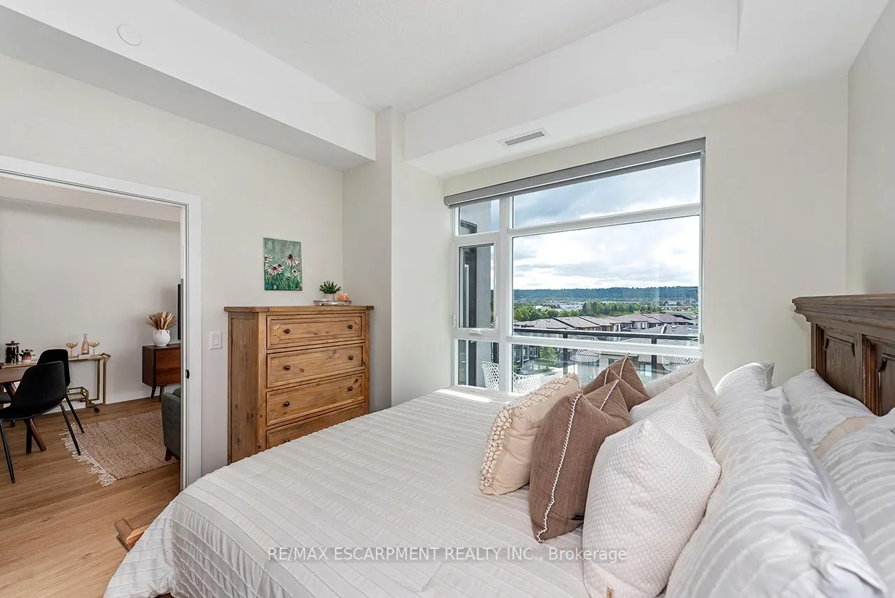 Photo 24 of Unit 606, 600 North Service Road, Hamilton, Lakeshore — HOMEH