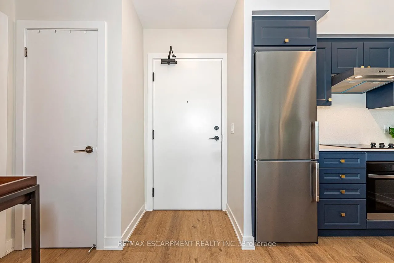 Photo 26 of Unit 606, 600 North Service Road, Hamilton, Lakeshore — HOMEH