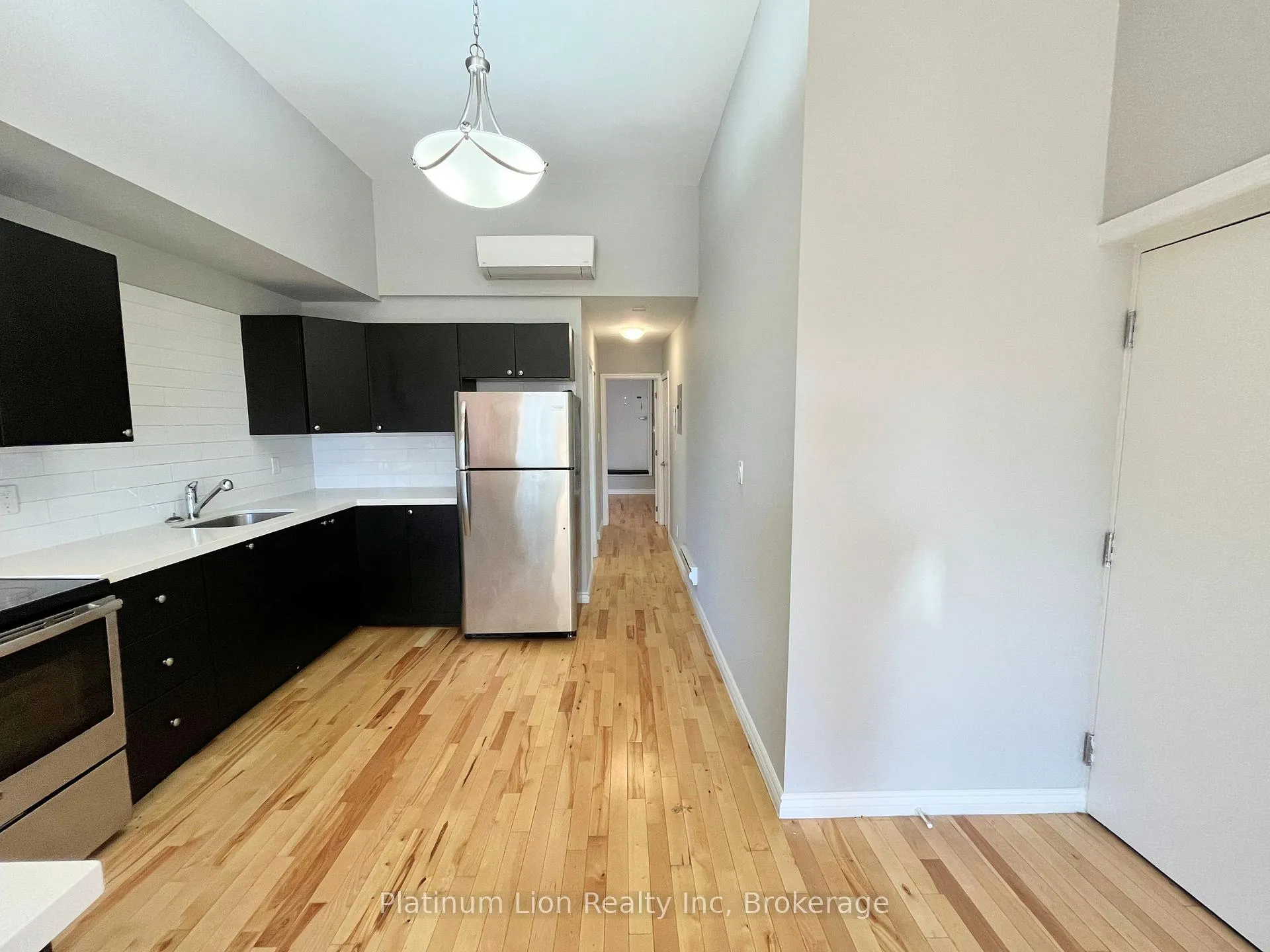 Photo 8 of Unit 3, 215 King Street E, Hamilton, Beasley — HOMEH