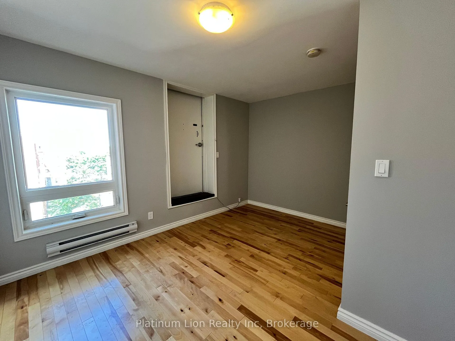 Photo 16 of Unit 3, 215 King Street E, Hamilton, Beasley — HOMEH