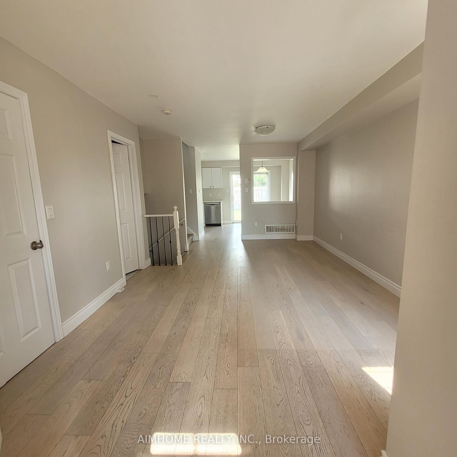 Photo 2 of 22 Villers Street, Barrie, Edgehill Drive — HOMEH