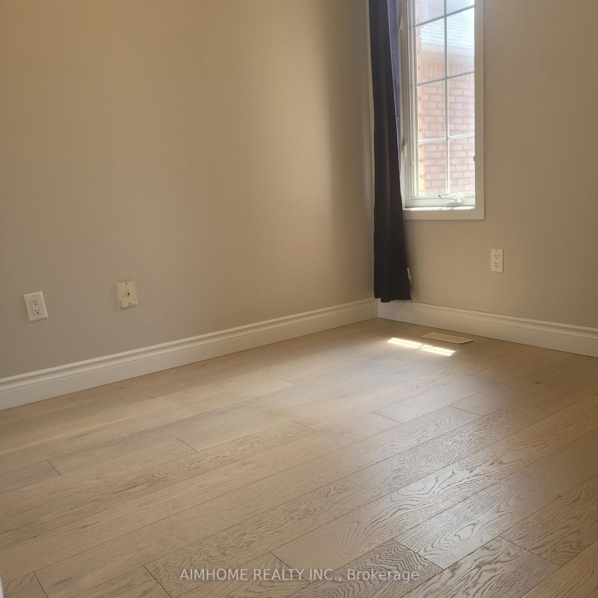 Photo 11 of 22 Villers Street, Barrie, Edgehill Drive — HOMEH
