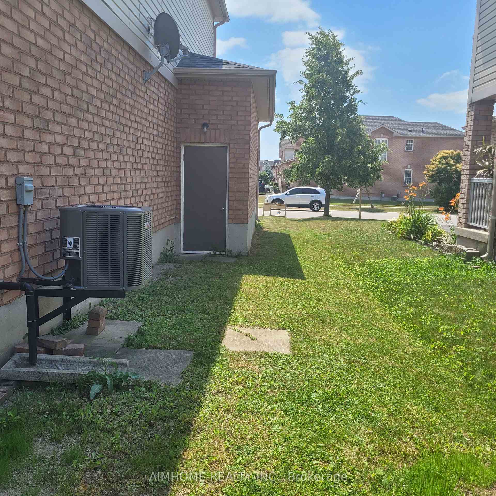 Photo 15 of 22 Villers Street, Barrie, Edgehill Drive — HOMEH