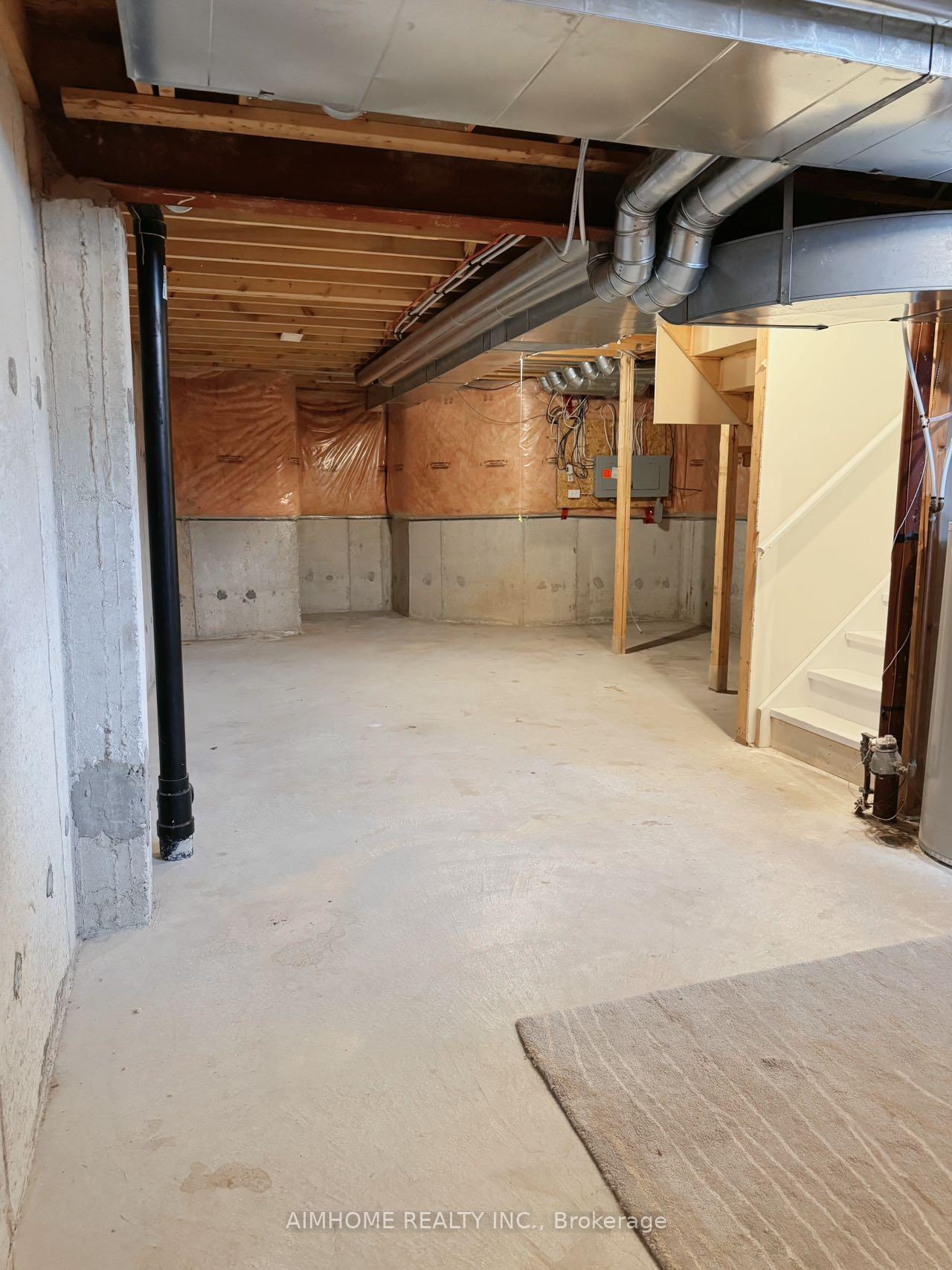 Photo 18 of 22 Villers Street, Barrie, Edgehill Drive — HOMEH