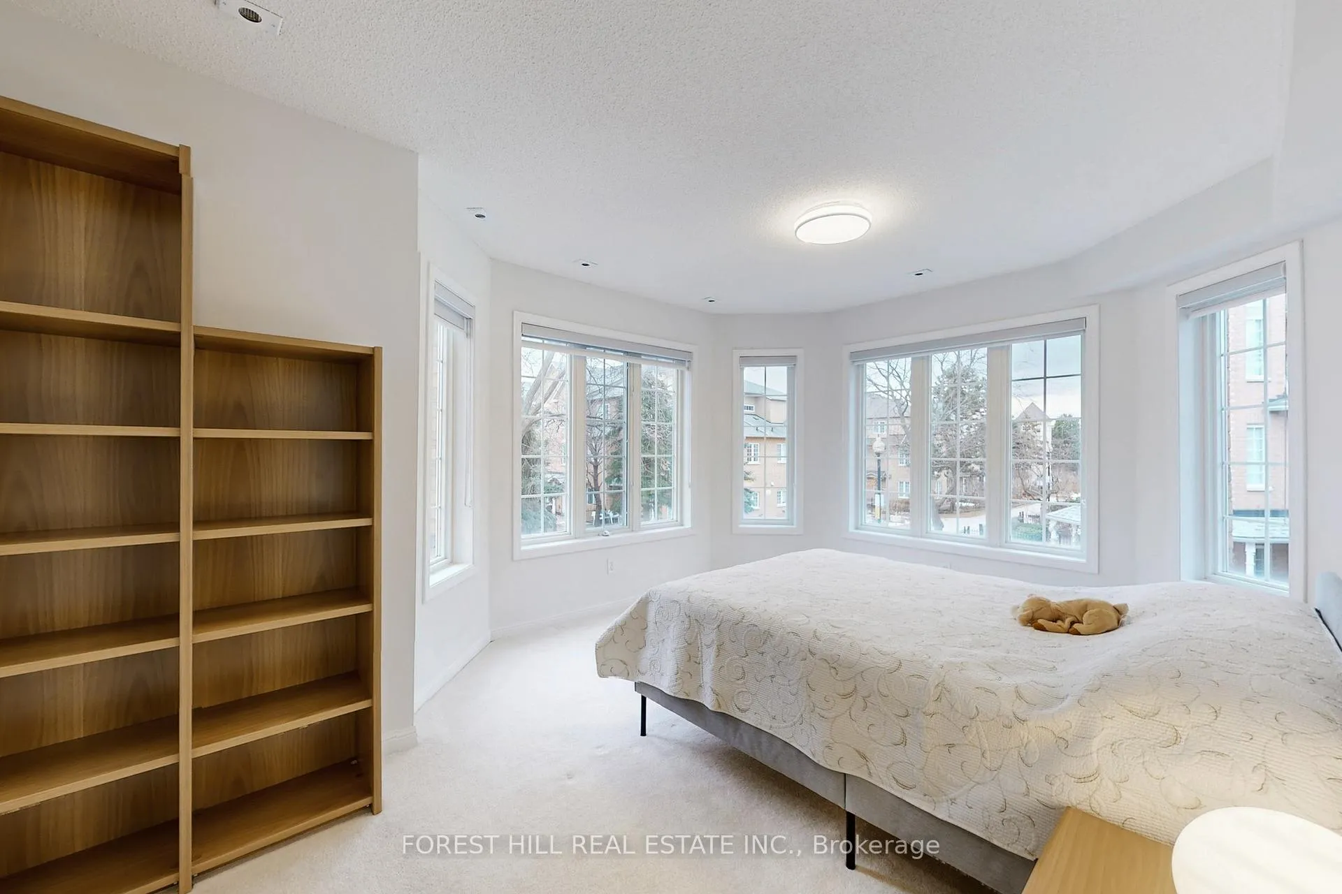 Photo 15 of Unit 01, 23 St.Moritz Way, Markham, Unionville — HOMEH