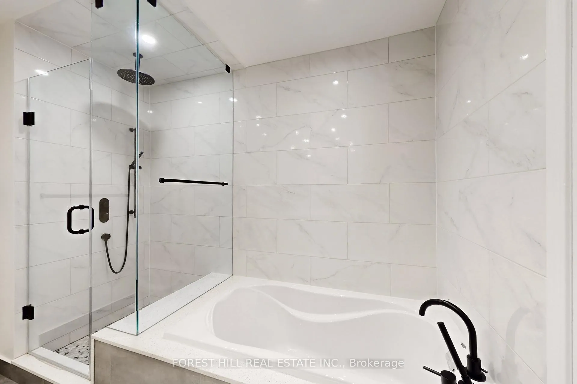 Photo 33 of Unit 01, 23 St.Moritz Way, Markham, Unionville — HOMEH