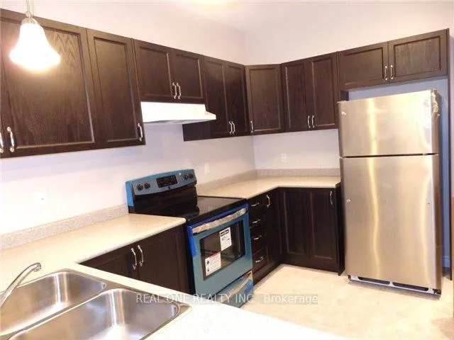 Photo 2 of 51 Hazelton Avenue, Hamilton, Sheldon — HOMEH