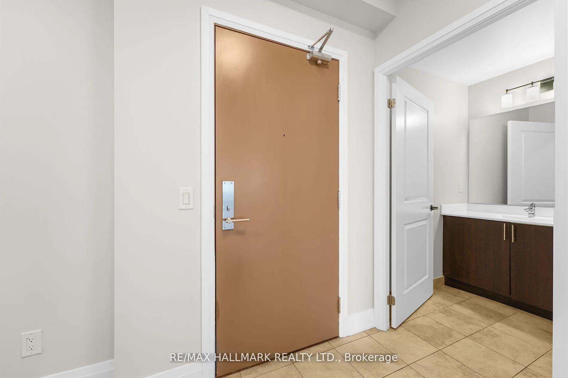 Photo 3 of Unit 1508, 520 Steeles Avenue, Vaughan, Crestwood-Springfarm-Yorkhill — HOMEH